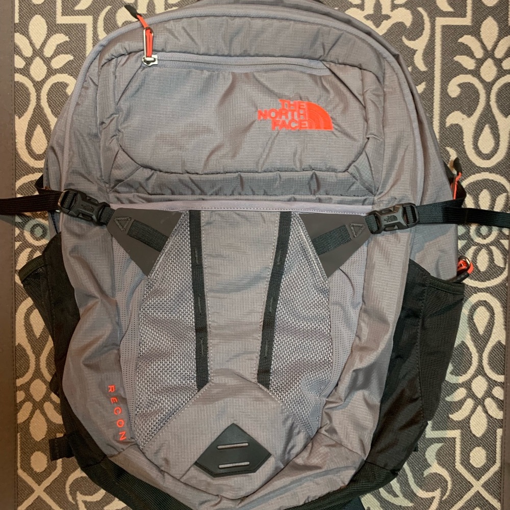 North Face Women’s Recon Backpack